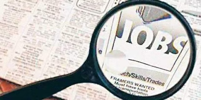 Wary firms, candidates on fence slow top-level hiring