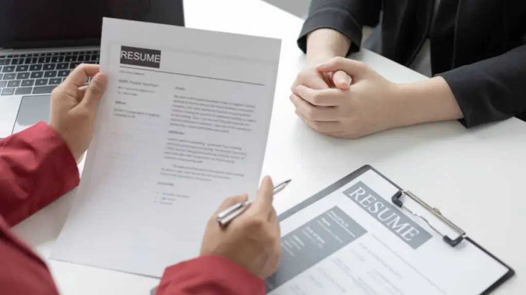 More jobs and savings for Indian professionals in UK