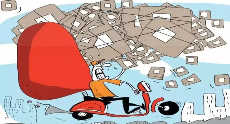 Startups trim team size to woo investors